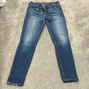 American eagle women Blue skinny Jeans